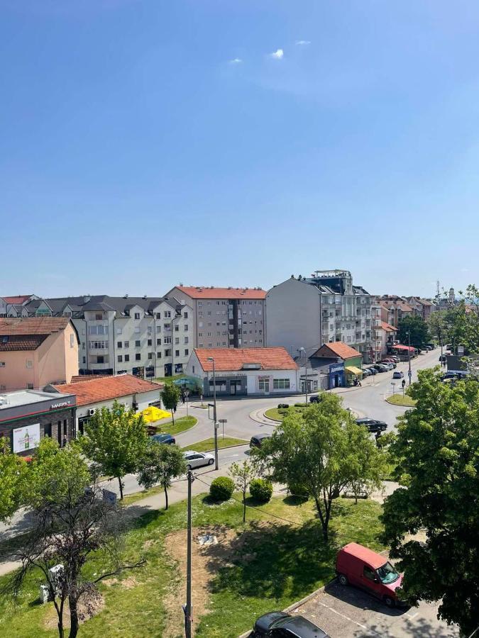 Penny stan na dan Apartment Bijeljina Bagian luar foto